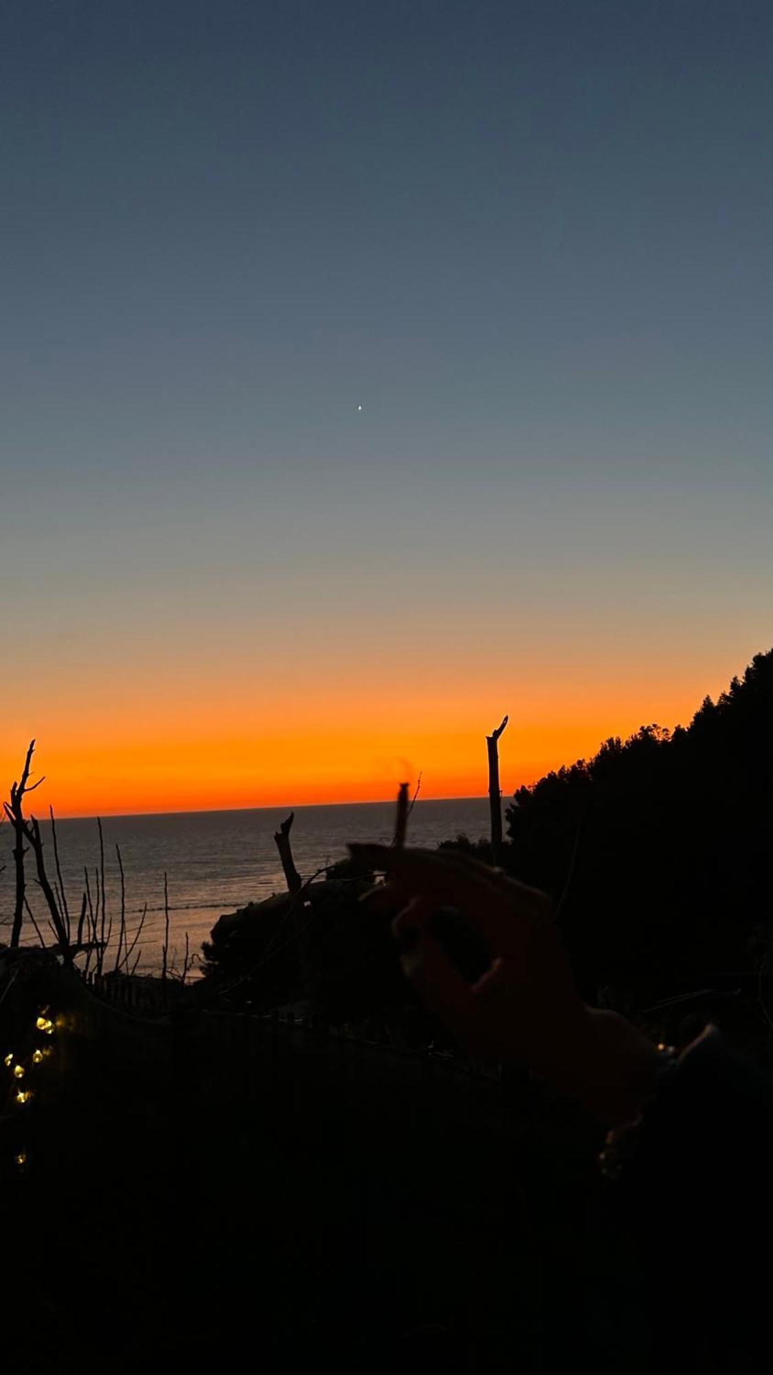 Beachfront Adriatic Sunset Vila Durres Bagian luar foto